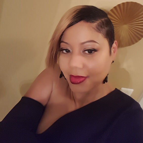 Meet your Posher, Tiffany - Picture 1 of 1